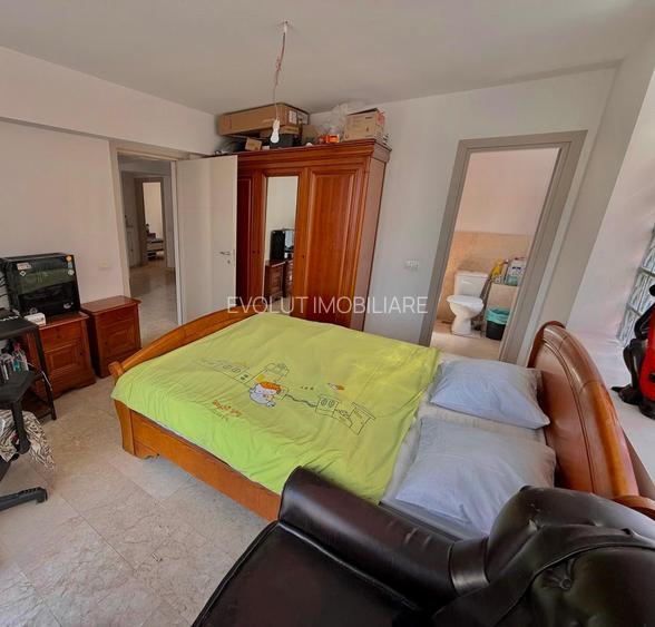 Vila cu potential rezidential sau investitie Faleza Nord 300 m de mare - 5