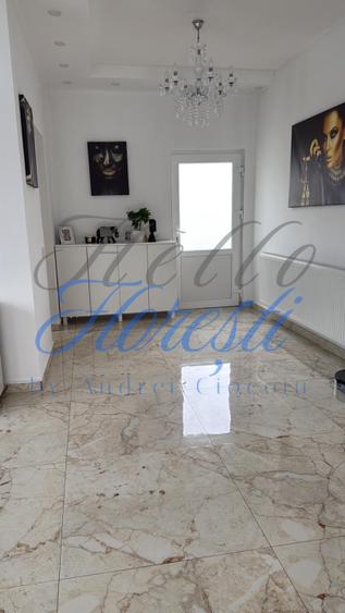 Casa 4 camere in Suatu