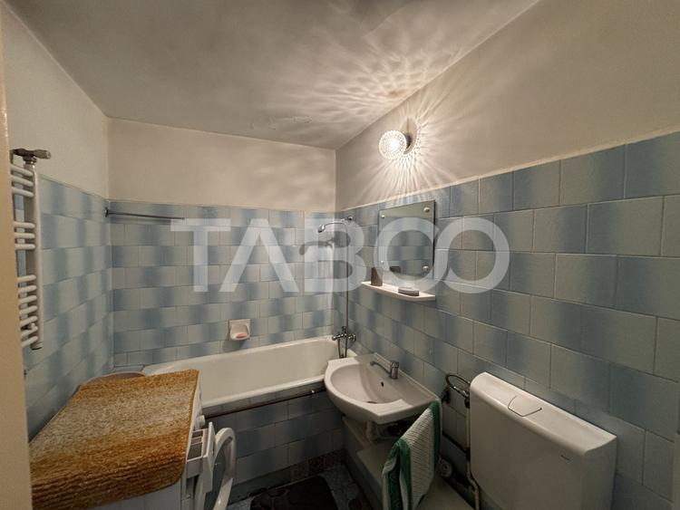 Apartament de inchiriat cu 3 camere 2 baii mobilat utilat Strand