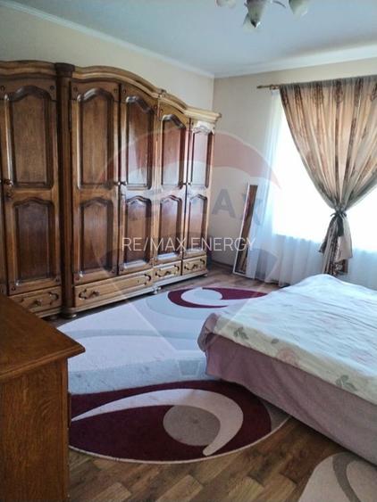 Casă individuală, teren 3275 mp, 6 camere, livadǎ cu pomi fructiferi - 16