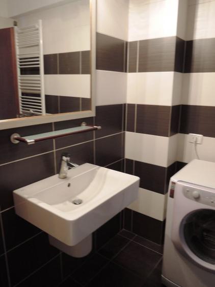 APARTAMENT PREMIUM, MOBILAT, CU PRIVELISTE SUPERBA LA PARC SI LAC!