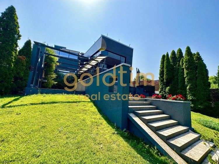 VILA SUPERBA/DESIGN EXCEPTIONAL/PISCINA/JACUZZI/VEDERE SI PONTON LAC/SNAGOV