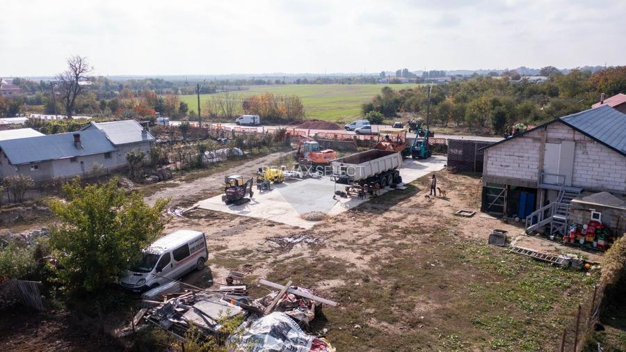 Vanzare casa cu restaurant, terasa si teren intravilan liber - Titu - 15