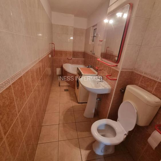UNIRII, 2 CAMERE DECOMANDATE, 3 BALCOANE, 70MP, PRIVELISTE DEOSEBITA