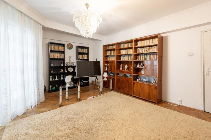 Apartament 3 camere - decomandat - 3 balcoane, etaj 3 cu lift, bloc 1991