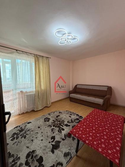 Apartament cu 3 camere, Decomandat,  Mircea cel Batran , CT, AC