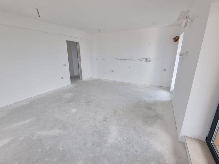 Faleza nord complex de blocuri noi-apartament 3 camere cu vedere frontala la lac