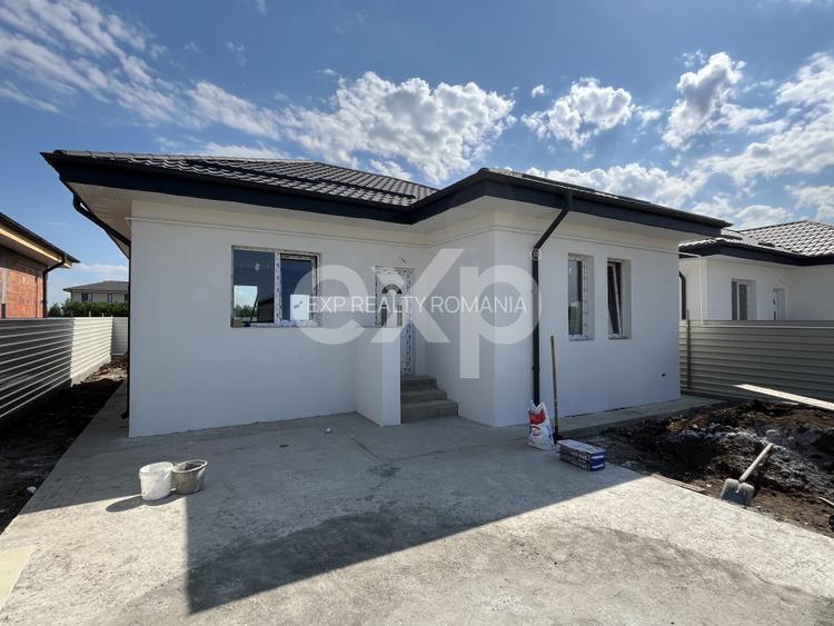 De vanzare casa parter zona linistita Crevedia - 2