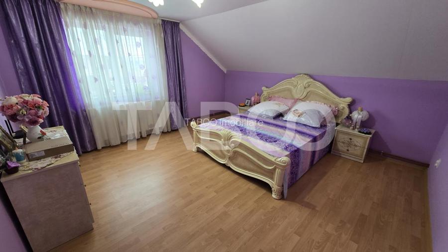 Casa individuala de vanzare 4 camere 159mpu teren liber 725mp Daia - 14