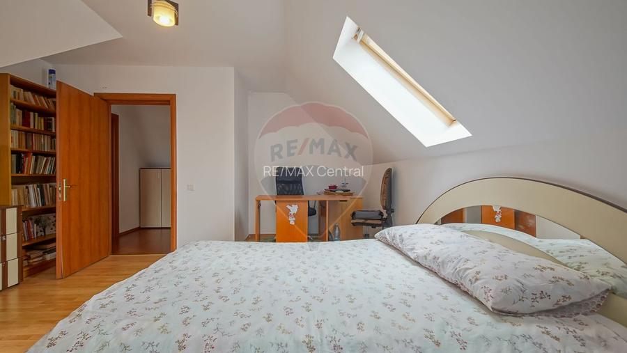 Casă cu garaj și panouri fotovoltaice – Codlea! - 35