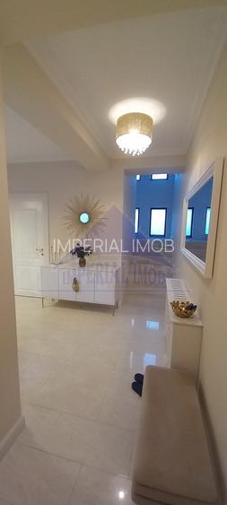 Vila spatioasa, 6 camere, 5 bai, ideala pentru doua familii, intrari separate - 4