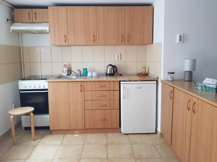 Inchiriere garsoniera Stefan cel Mare, centrala proprie, parter inalt, 400 euro - 10