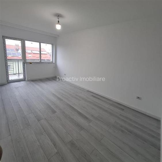 Apartament cu 3 camere, Ipotesti, 3c-4370 - 3