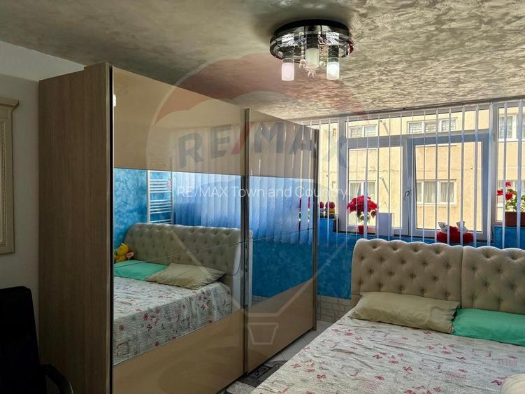 Apartament cu 4 camere de vanzare in zona Ultracentral - 9