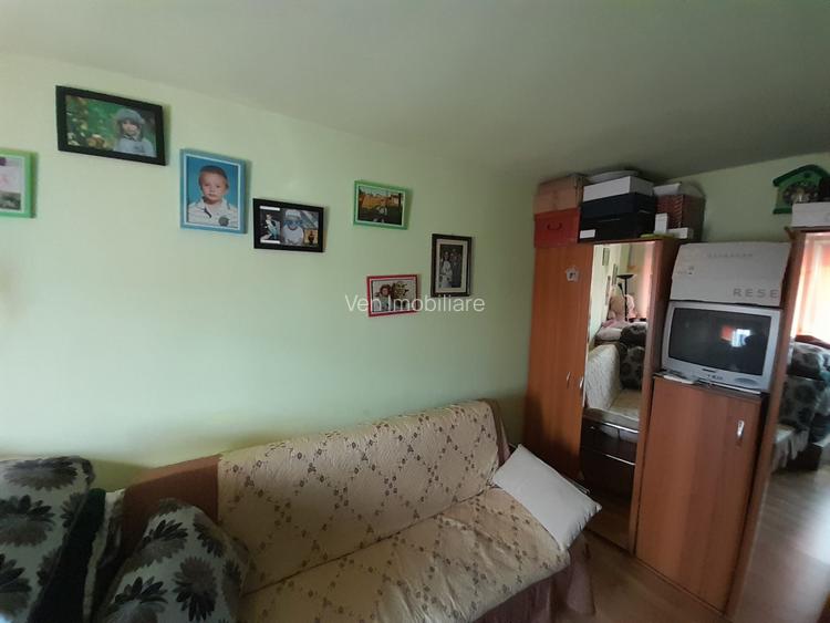Apartament 3 camere semidecomandat, zona Big - 11