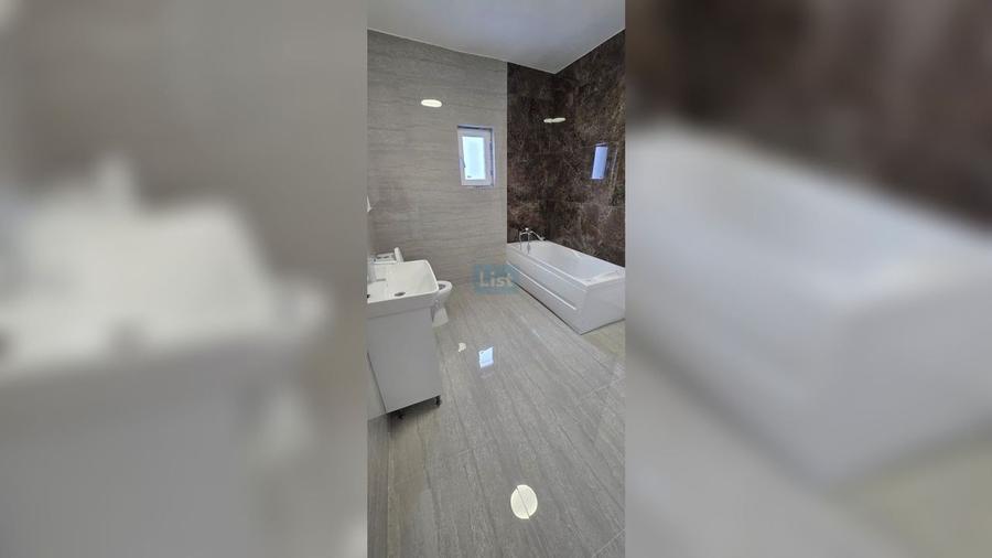 Casa de vanzare 75 mp pe un singur nivel Subcetate