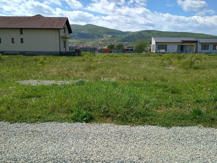 Vând Teren intravilan in cartier Micești, judetul Alba  - 5