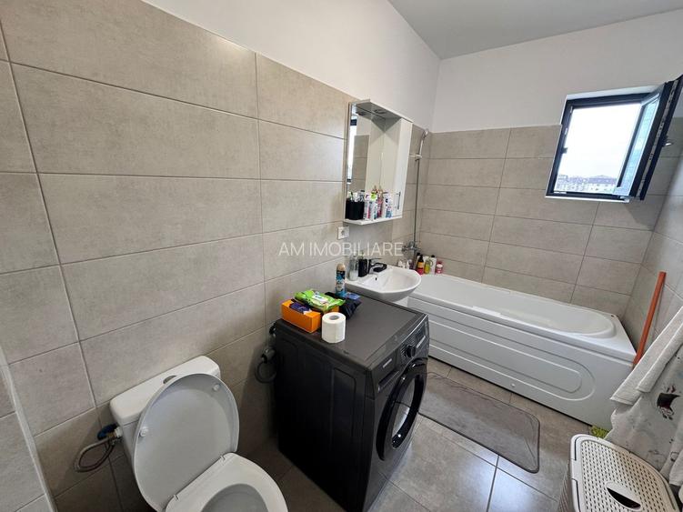 AP. 2 CAMERE - MOBILAT, BUCATARIE INCHISA, PARCARE INCLUSA,COMISION O% - 9