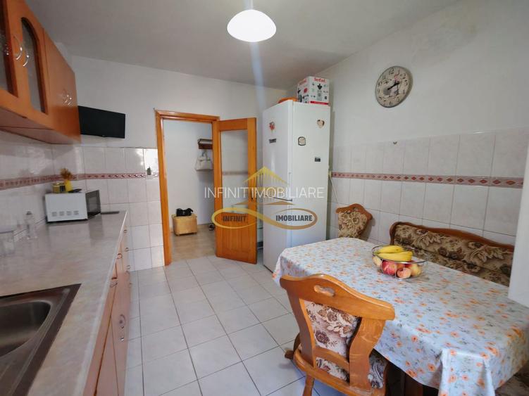 Apartament 3 camere de vanzare Bacau - 4