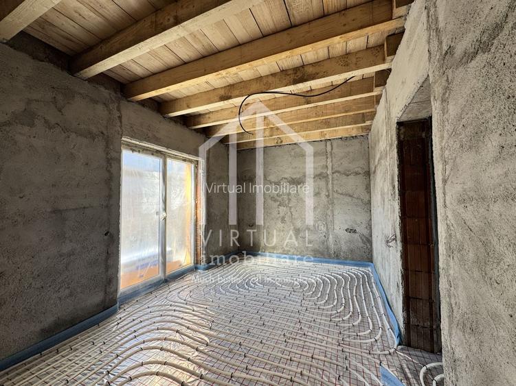 Casa de tip duplex - 110 mp utili, curte de 175 mp - Calea Cisnadiei - 14