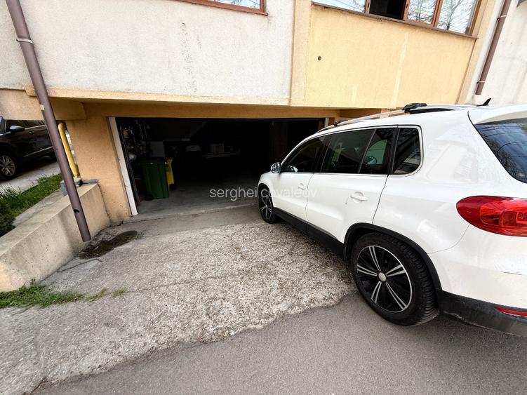 Închiriez apartament 3 camere cu garaj (2 locuri) - 14