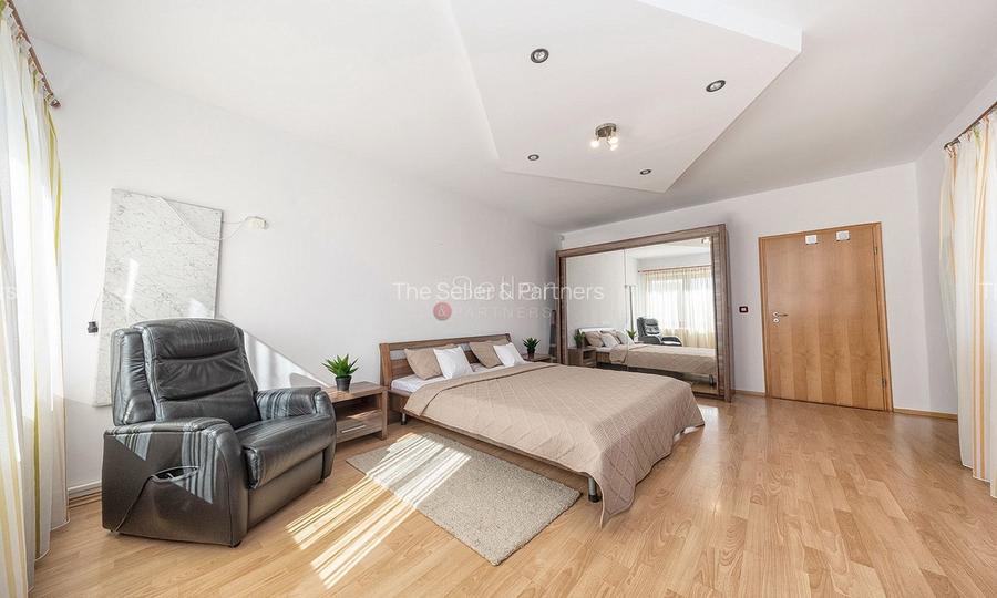 Platformă industrială cu 2 hale și sediu administrativ – teren 3.871 m - 56