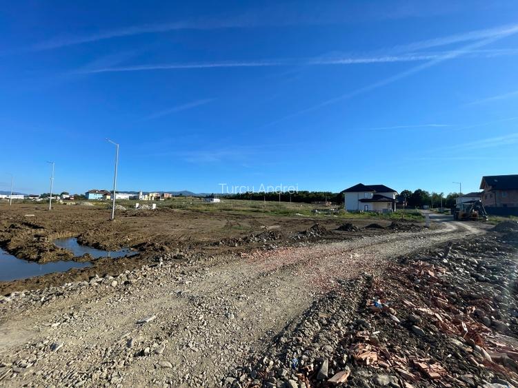Teren pe calea cisnadiei lângă uzina de apa  cu urbanism pentru locuința  - 3