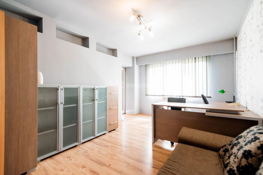 Apartament cu 4 camere zona Rogerius - 3