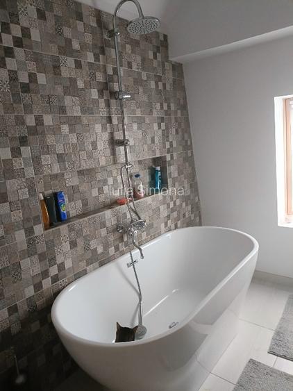 Pantelimon-Casa p+m,3 dorm,2 bai,foisor,14min metrou pe jos - 15