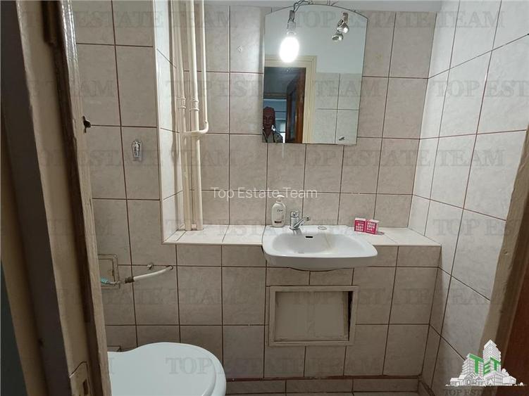 Vanzare apartament 3 camere vedere spate Ion Mihalache - 10