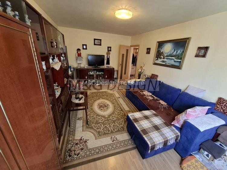 Aradului, 2 camere decomandate, et 3, centrala proprie - 12