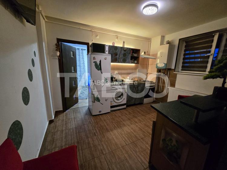 Garsoniera decomandata 28 mp utili mobilata utilata zona Tilisca Sibiu - 3