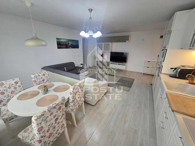 Apartament 3 camere, centrala proprie, loc de parcare, Giroc - 2