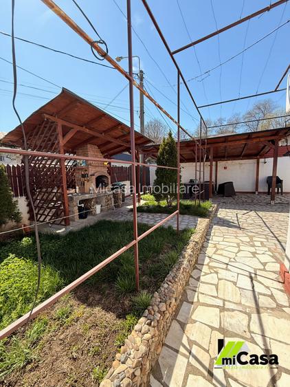 Casa cu 4 camere si gradina. - 2