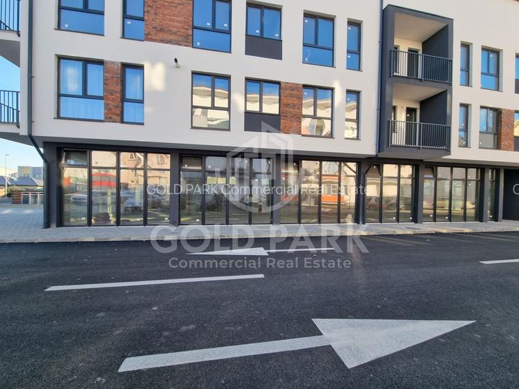 Spatiu Comercial - Zona Floresti - 80 mp - Bloc Nou  - VITRINA MARE - 2