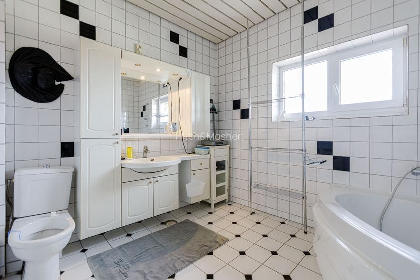 Proprietate cu potențial – casă spațioasă + teren generos - Comision 0% - 15