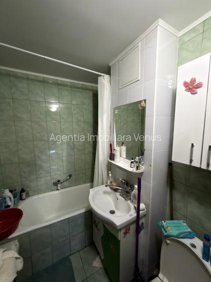 Garsoniera in Grivita, bloc de apartamente - 7