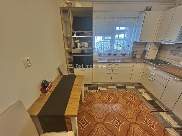 148000- 3 camere renovat- Sun Plaza-metrou- 70mp- 2bai- bloc 1982 reab - 5