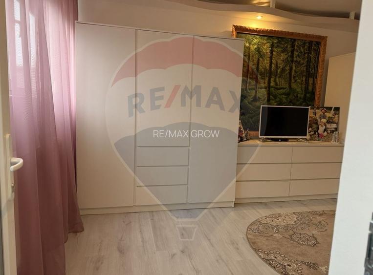 Casă / Vilă cu 6 camere de vânzare - 14