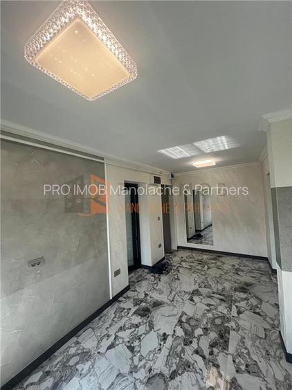 Apartament 3 camere cf 2 semidecomandat zona Grang - 12