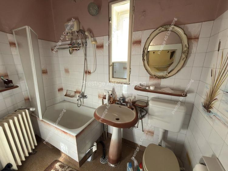 Casa individuala 2 apartamente | 310 mp utili |  clinica / birouri Elisabetin - 24