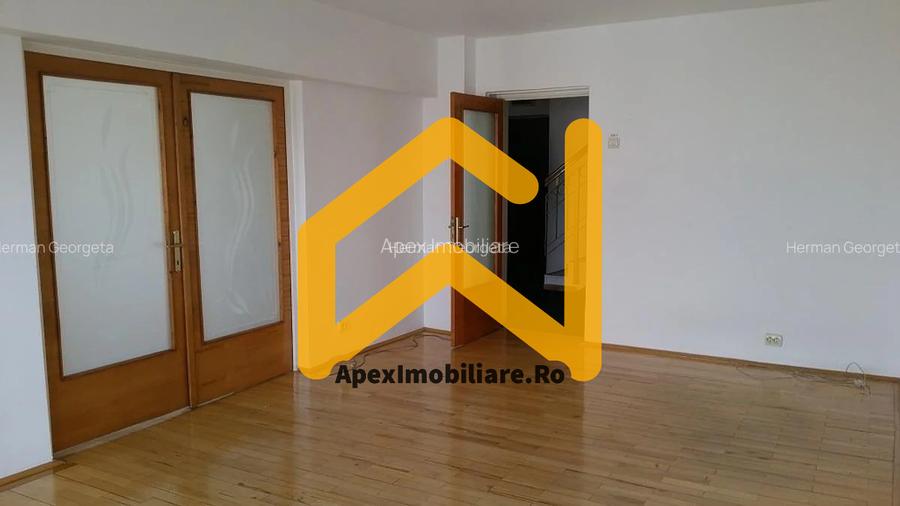 Bd Unirii, Alba Iulia | Duplex 4 Camere pentru birouri | 3 Terase - 2