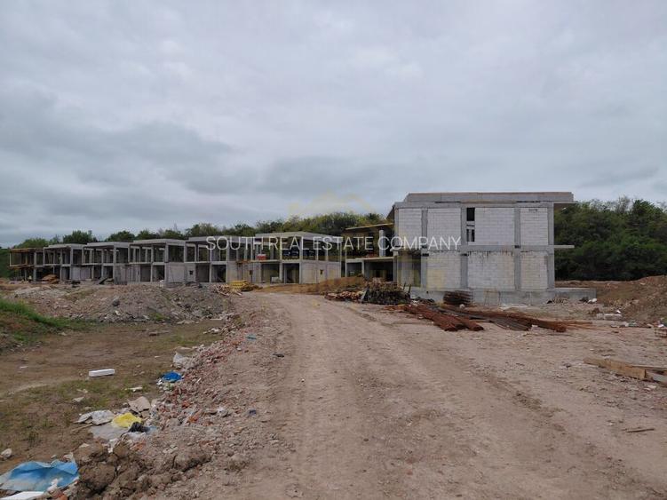 Vila individuala 5 camere -3bai teren 285mp Splaiul Unirii - 2