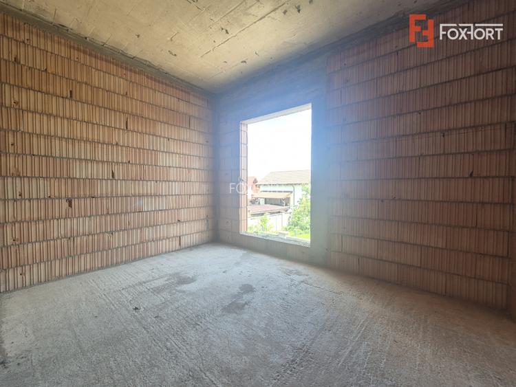 Duplex cu 4 camere de vanzare in localitatea Dumbravita - 11