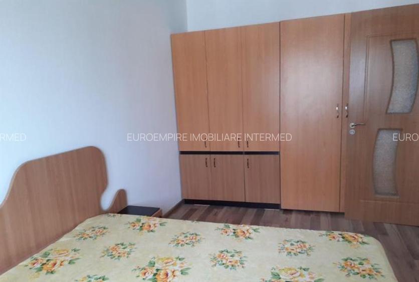 Apartament  cu 2 camere de vânzare, zona Km 4-5 - 2
