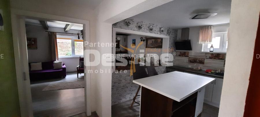 Casa  mare de vanzare - 10