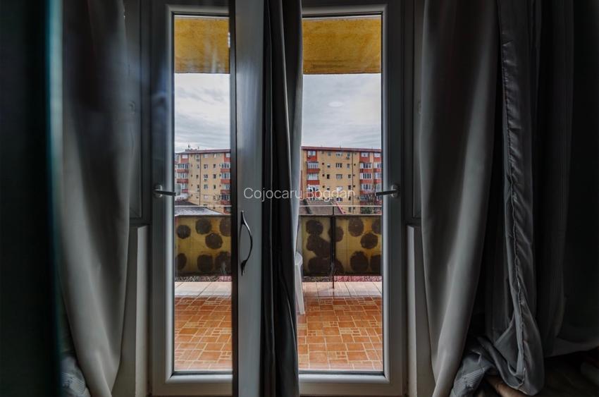 Propietar , vând apartamentul 2 camere complet mobilat și utilat - 12