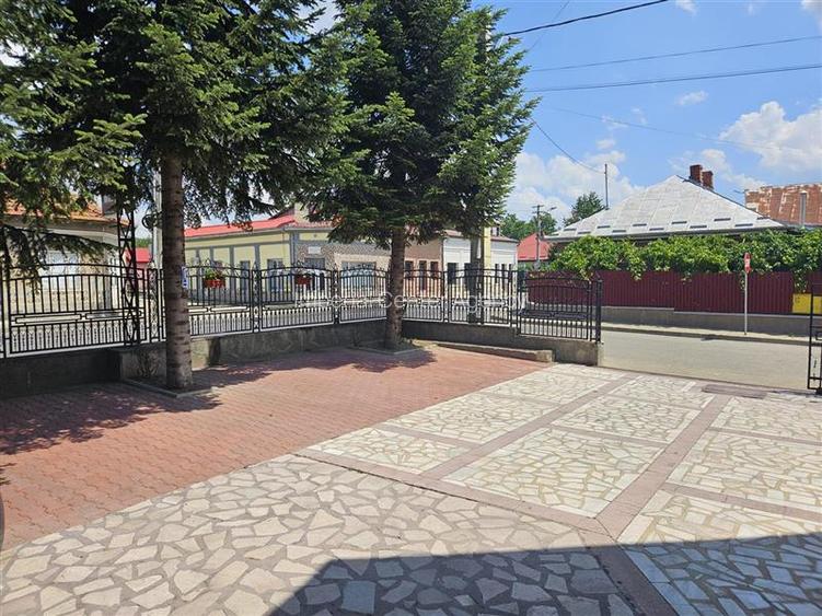 PENSIUNE 3 *** DE VANZARE LA CHEIE IN STATIUNEA  BALNEOCLIMATICA TG OCNA - 2