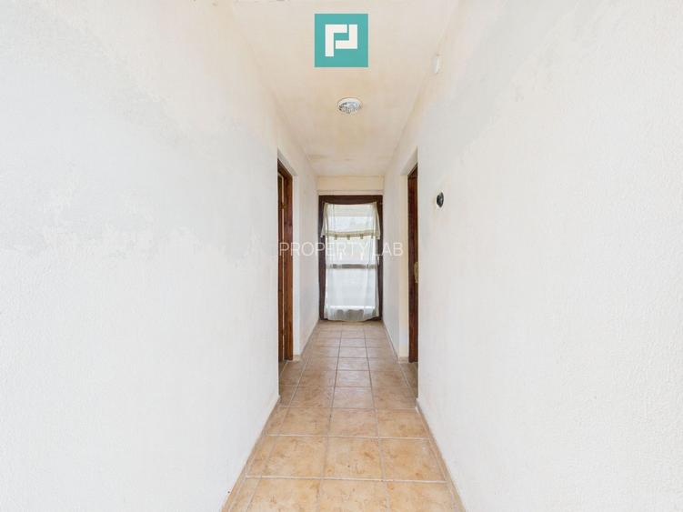 Casă și centru comercial, în localitatea Lazuri - 8