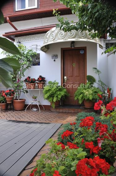 Vila desebita-POPA NAN- O oaza de liniste si verdeata in centrul orasului. - 11